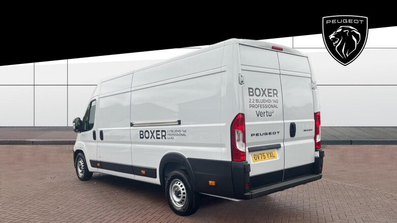 Peugeot Boxer 3500 Heavy L4 Diesel 2.2 BlueHDi 140 H2 Van Professional